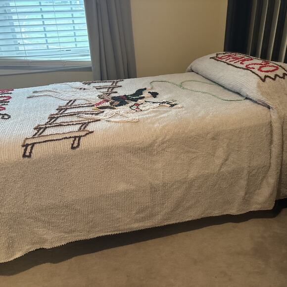 Vintage Hopalong Cassidy Chenille Bedspread “Hoppy” and Horse “Topper” - Picture 10 of 14